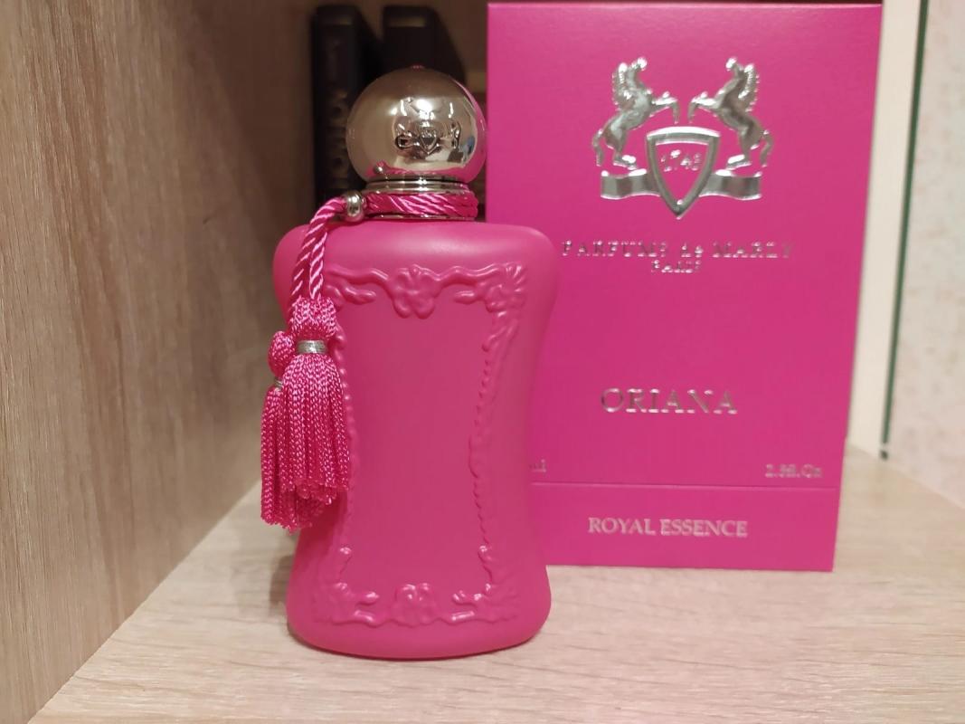 Parfums de marly oriana. Parfums de Marly 2023 батч. Духи крышка лошадь.