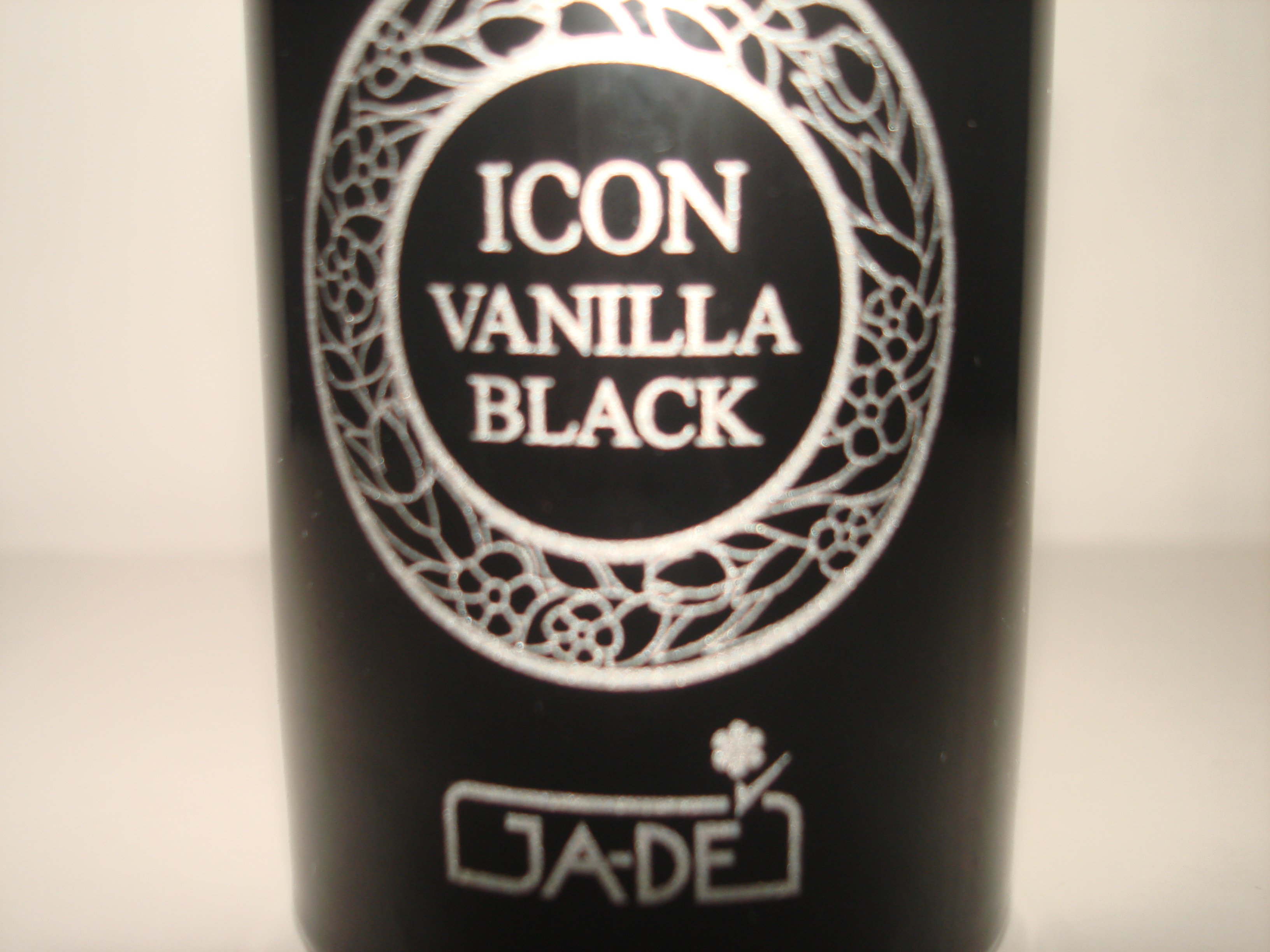 Black vanilla